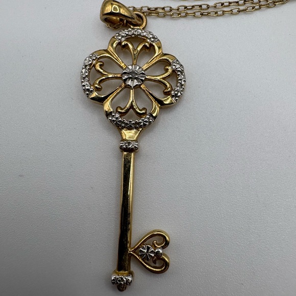 JCM Jewelry - Vintage JCM Sterling Silver & 14K Gold-Plated Key Pendant Necklace –